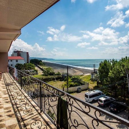Guesthouse White Swan Кобулеті Екстер'єр фото