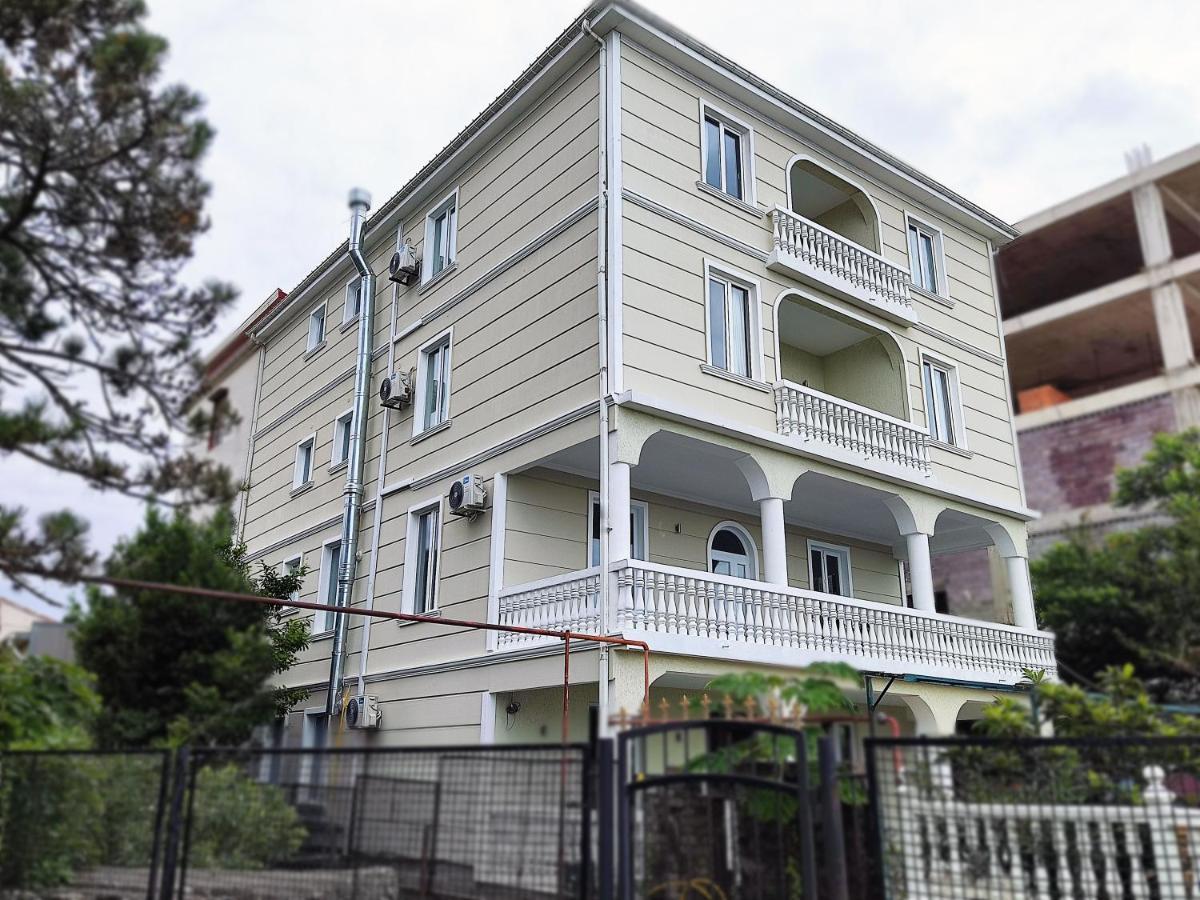 Guesthouse White Swan Кобулеті Екстер'єр фото