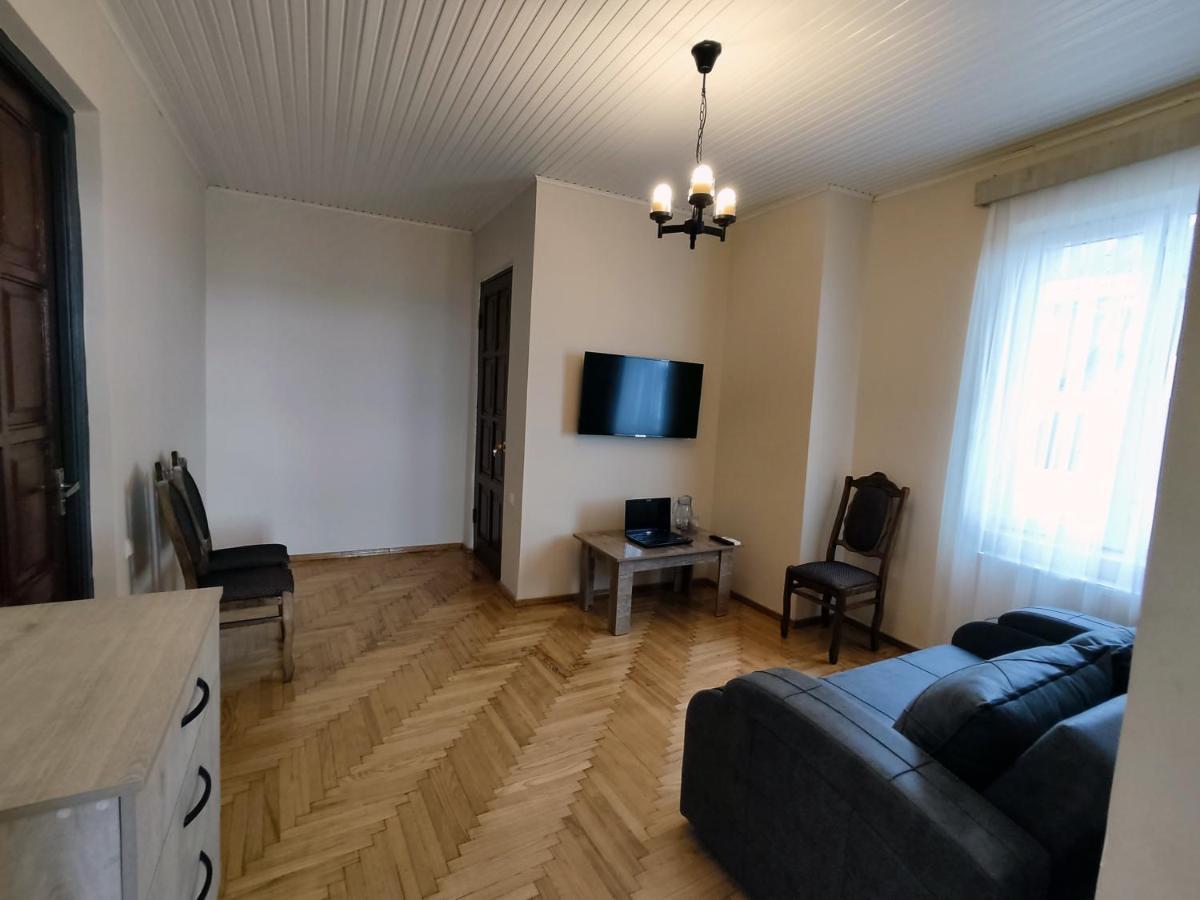 Guesthouse White Swan Кобулеті Екстер'єр фото