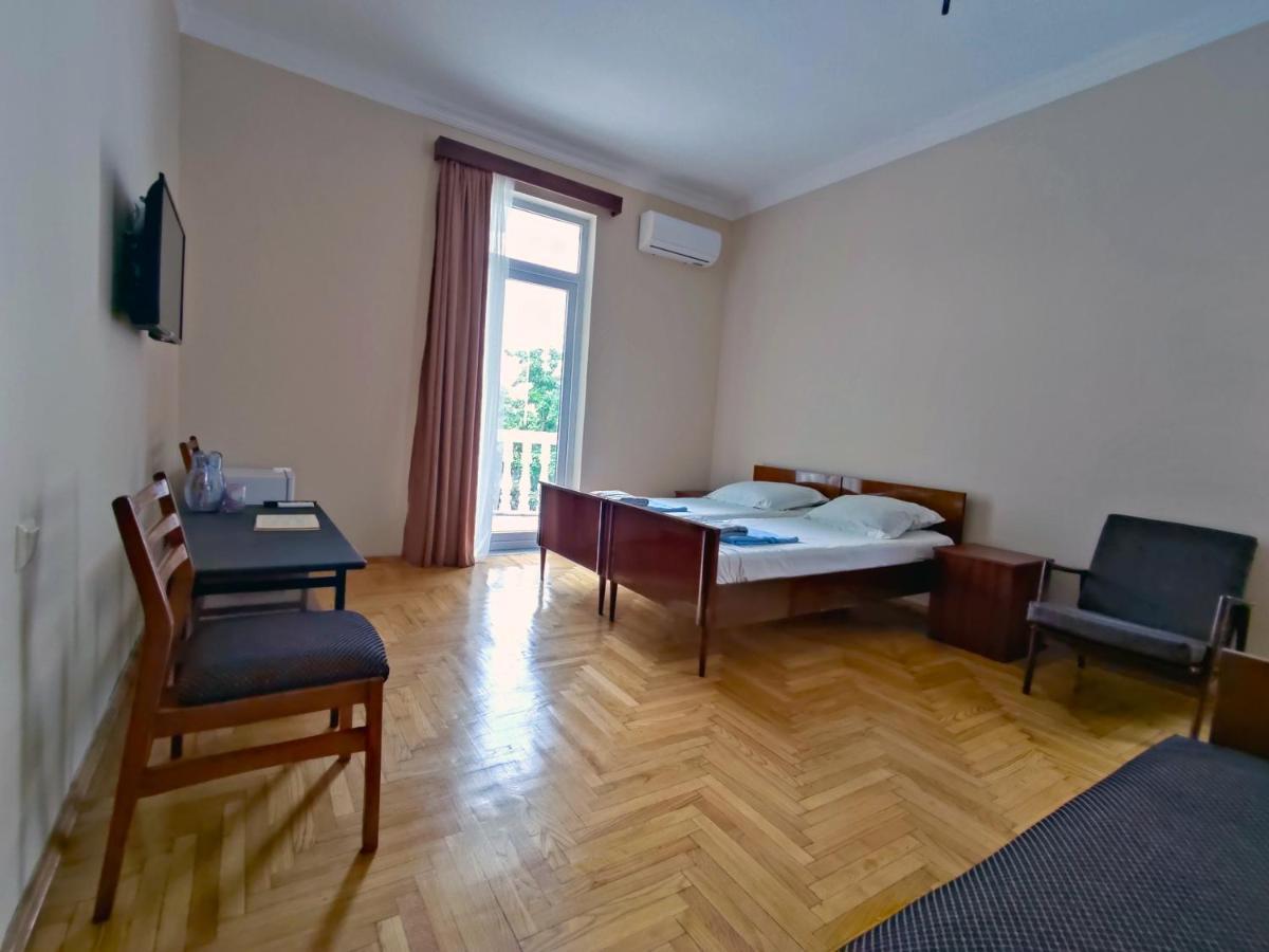 Guesthouse White Swan Кобулеті Екстер'єр фото