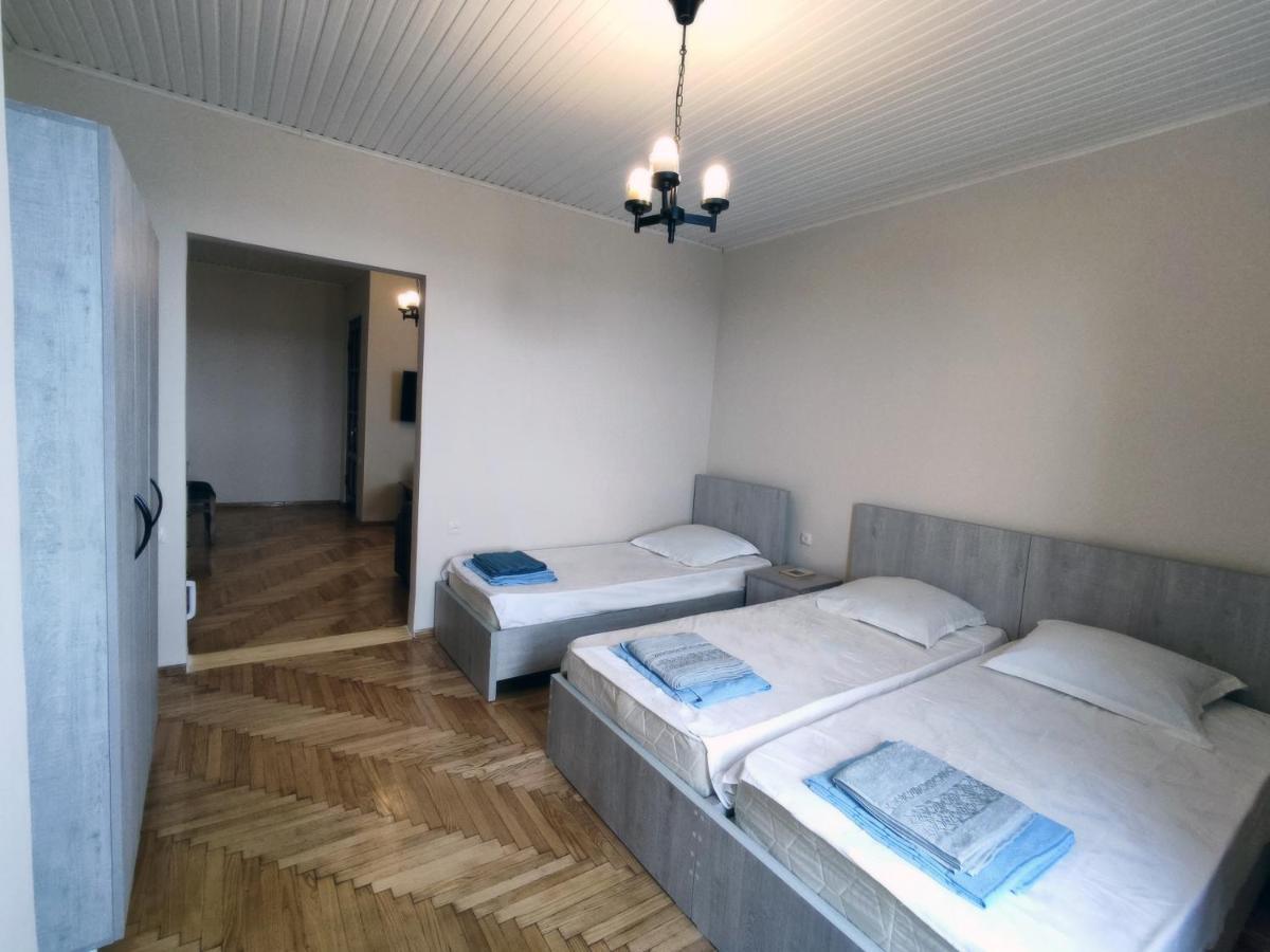 Guesthouse White Swan Кобулеті Екстер'єр фото