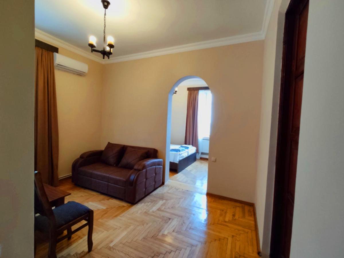 Guesthouse White Swan Кобулеті Екстер'єр фото