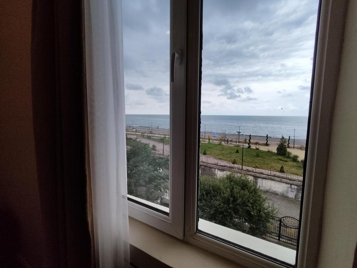 Guesthouse White Swan Кобулеті Екстер'єр фото