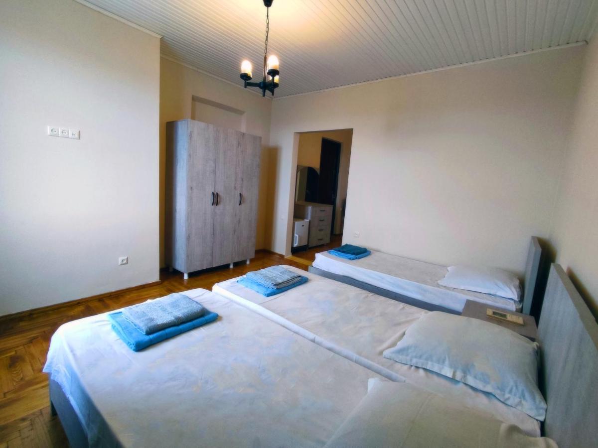 Guesthouse White Swan Кобулеті Екстер'єр фото