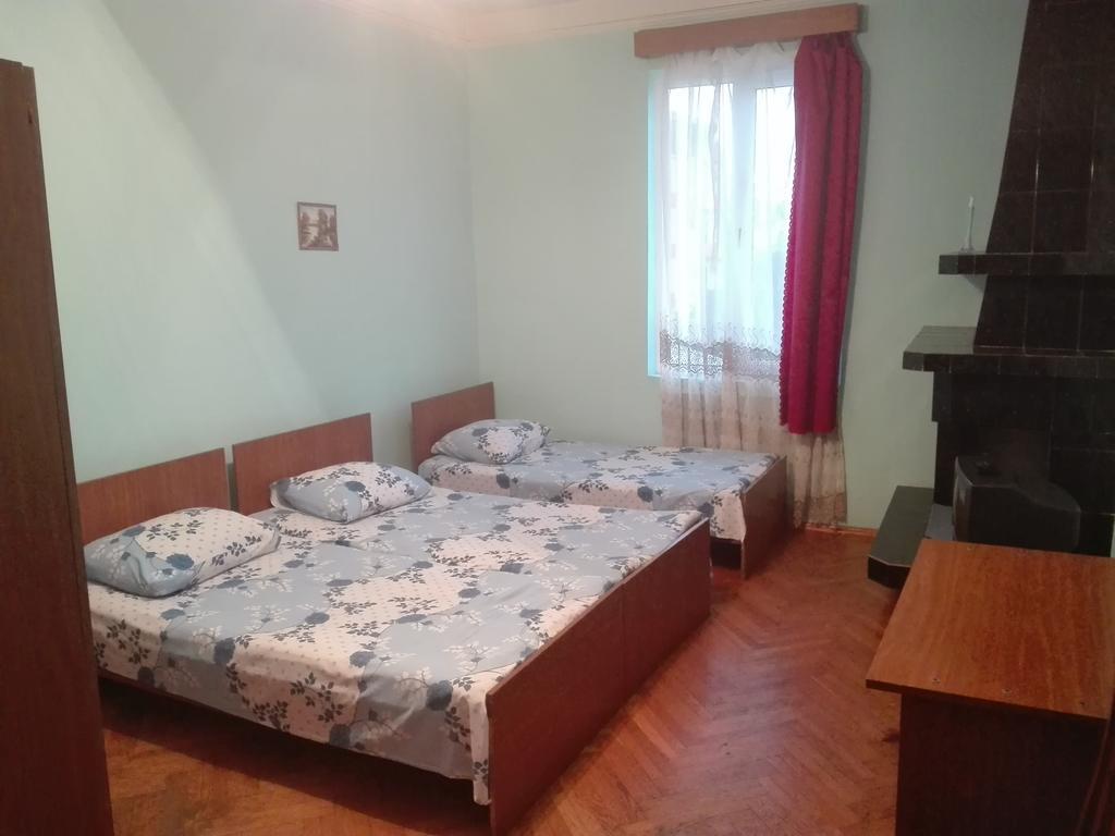 Guesthouse White Swan Кобулеті Екстер'єр фото