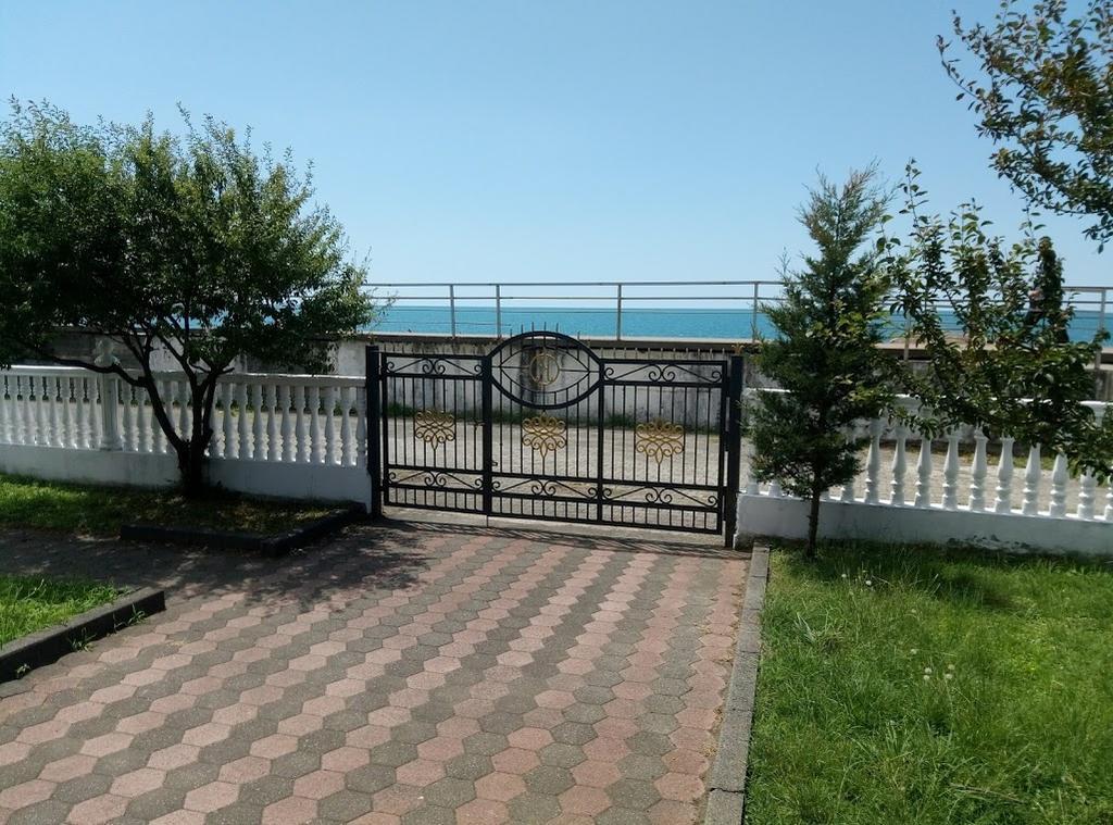 Guesthouse White Swan Кобулеті Екстер'єр фото