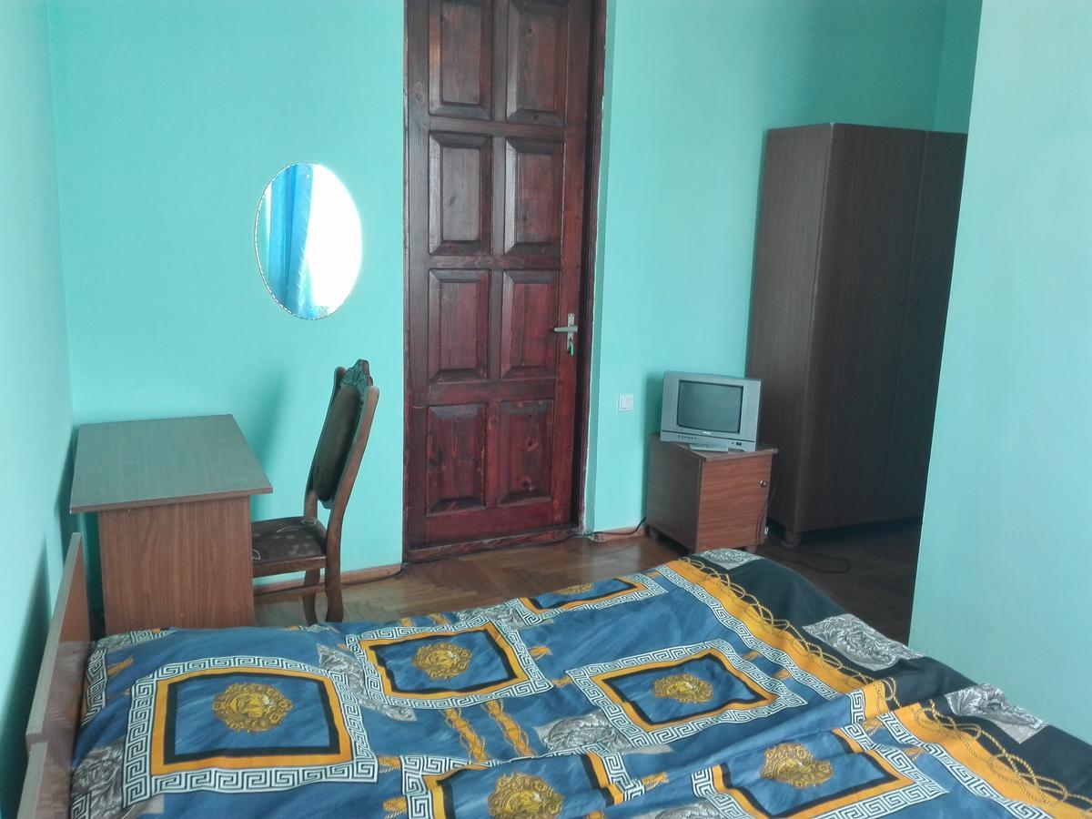 Guesthouse White Swan Кобулеті Екстер'єр фото