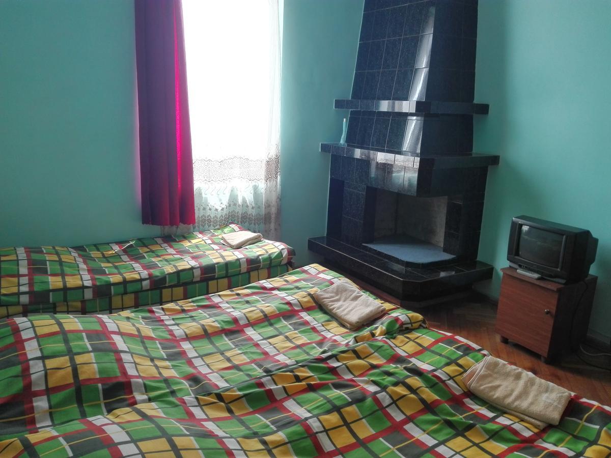 Guesthouse White Swan Кобулеті Екстер'єр фото