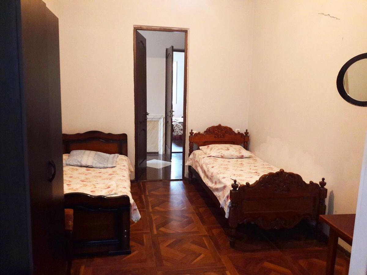 Guesthouse White Swan Кобулеті Екстер'єр фото