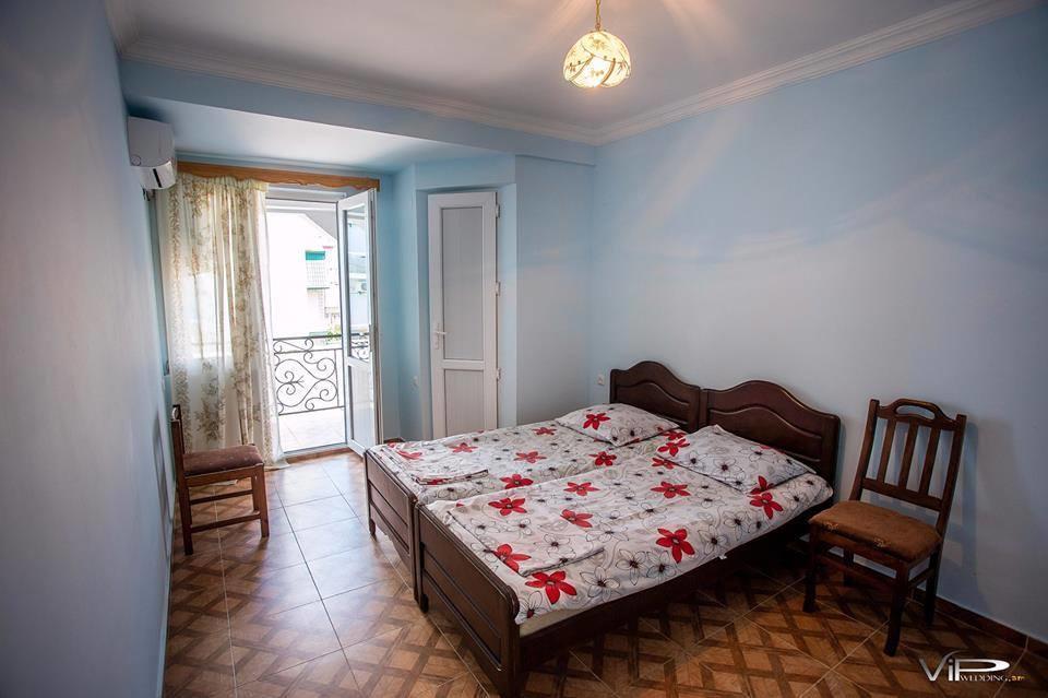 Guesthouse White Swan Кобулеті Екстер'єр фото